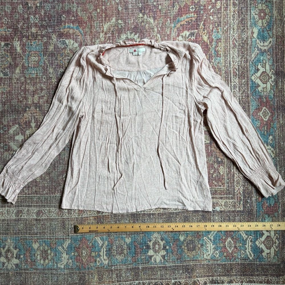 Boden size 12 Women's light Pink delicate floral Long Sleeve Top smocked cuff